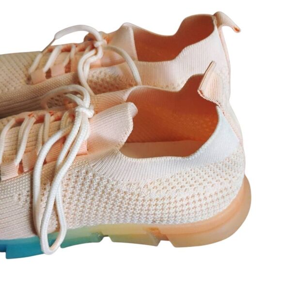 Pink and Blue Athletic Shoes with Breathable Mesh and Modern Design - Picture 2 of 10